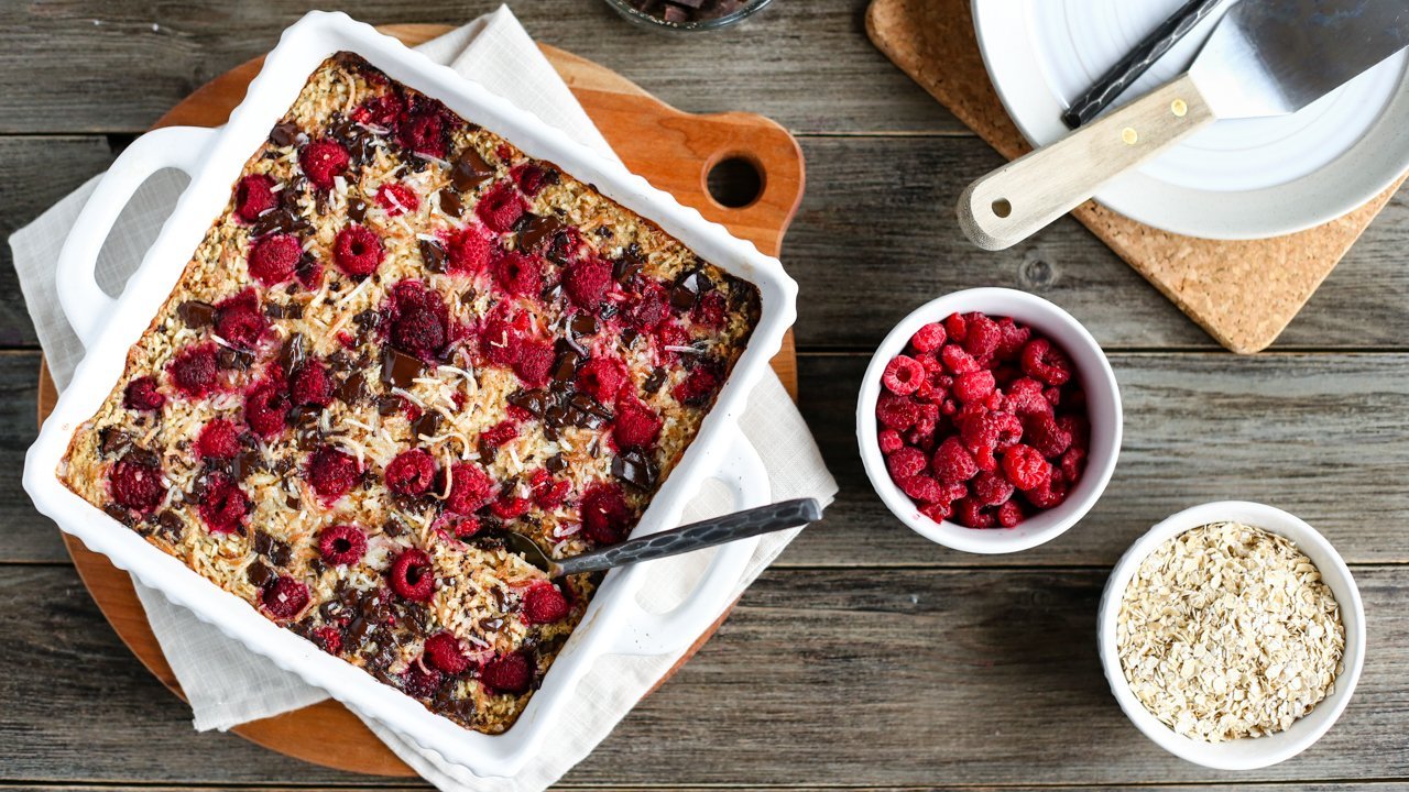 Chocolate Raspberry Baked Oatmeal