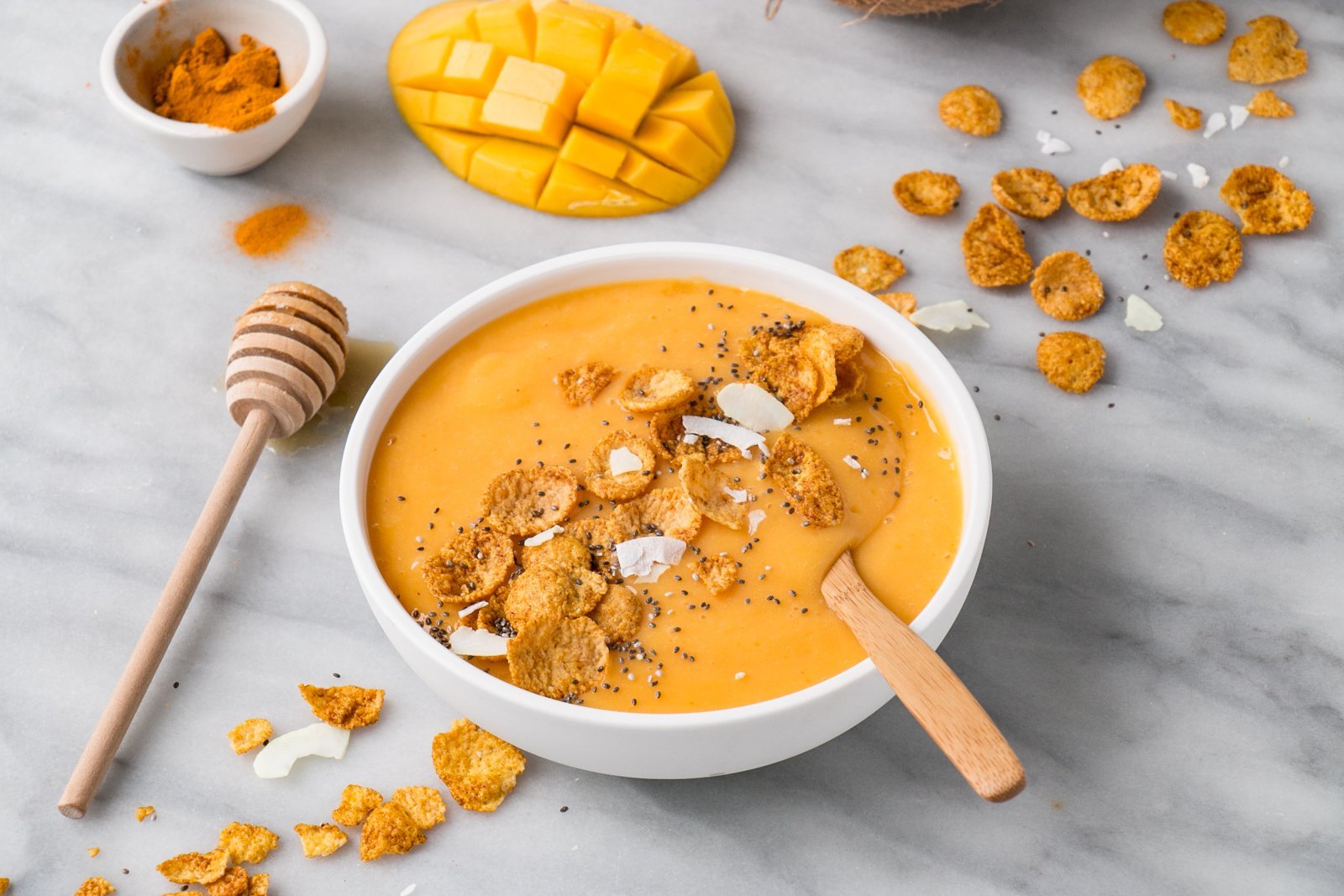 Coconut Mango Smoothie Bowl