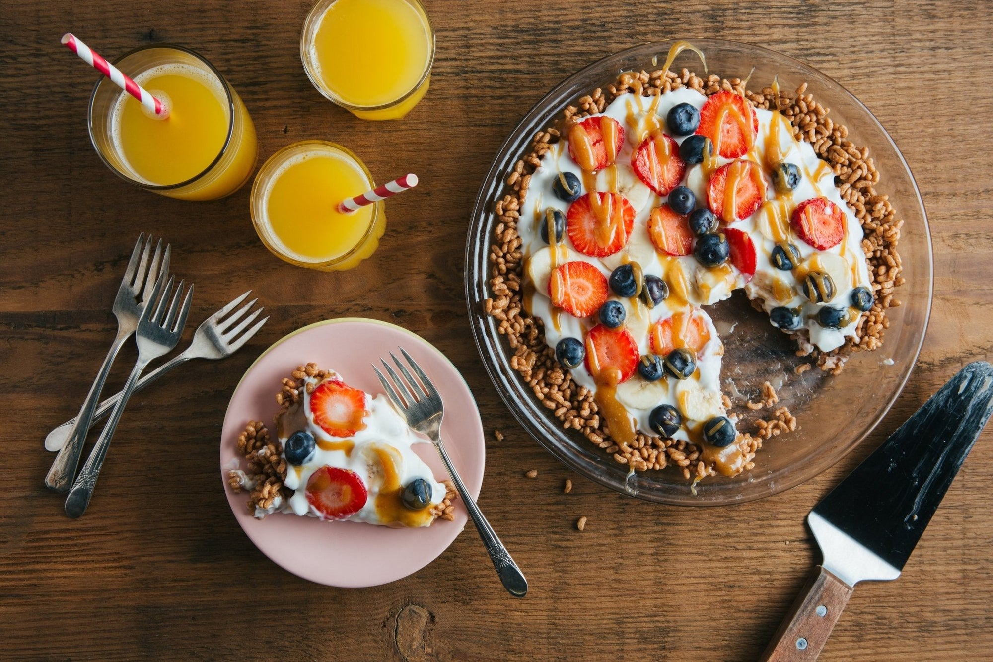 Fruity Yogurt Pizza