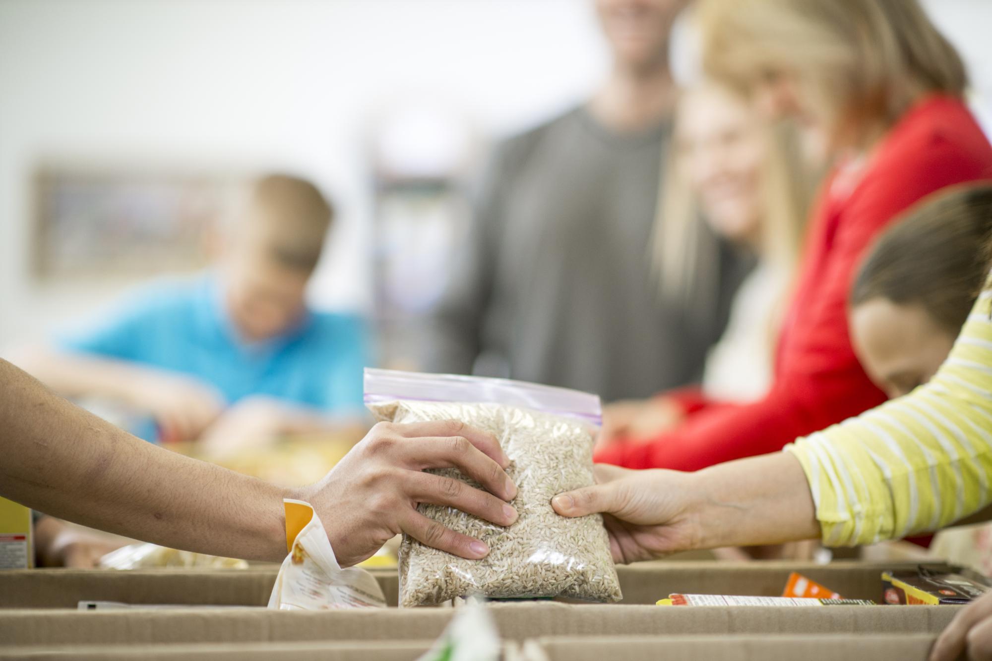 Four Amazing Ways Fresh and Organic Produce is Donated to Food Banks