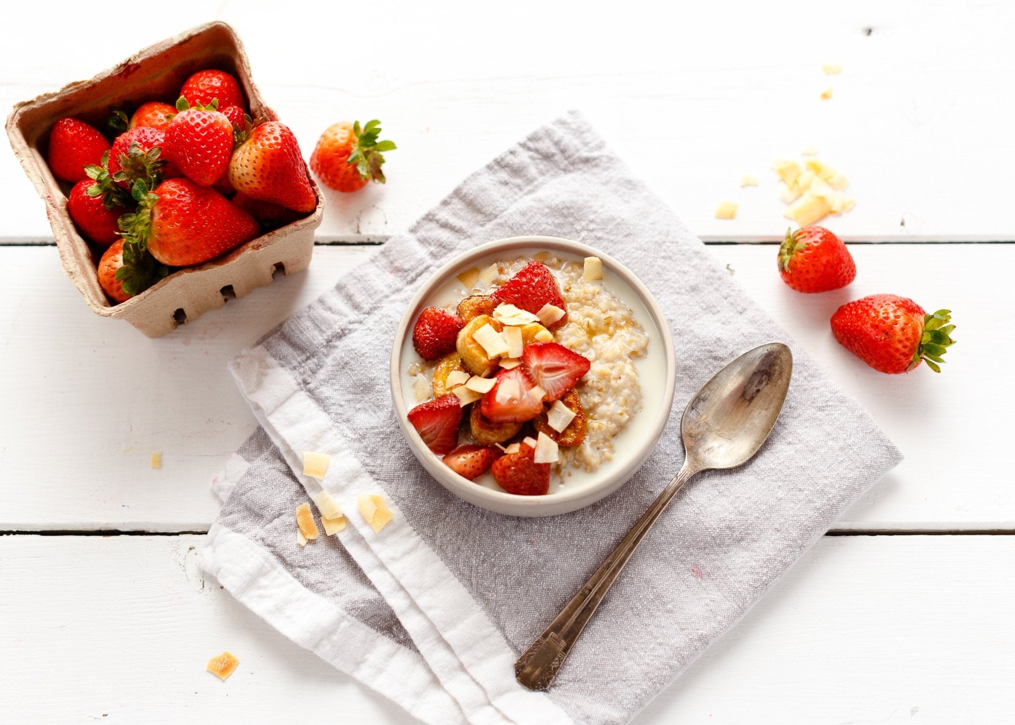 Roasted Banana & Strawberry Oatmeal Bowl